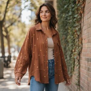 NWT Sunny Days Embroidered Button-up in Caramel Size Medium